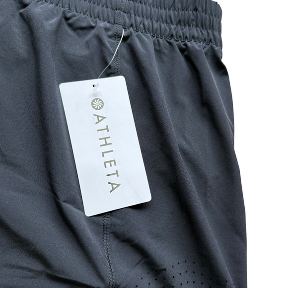 Athleta Women's 1X Black Hustle 3" Shorts Activewear Running Gym Lightweight - Picture 4 of 10